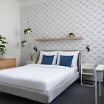 Hotel Riverside By Goodnite Cz