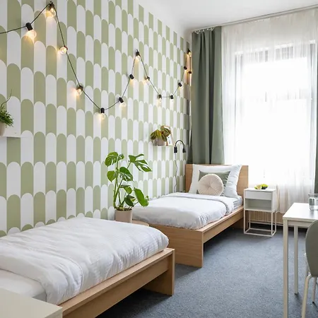 Riverside By Goodnite Cz Hotel *