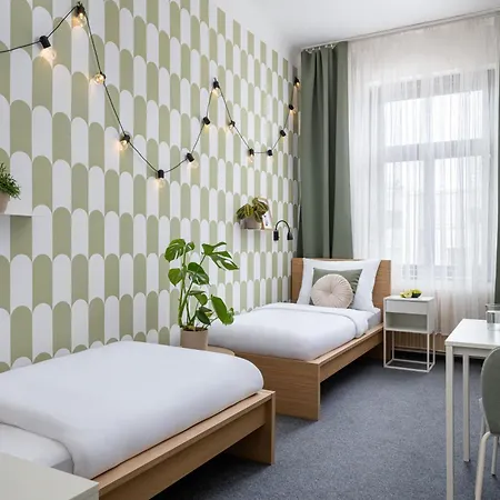 Riverside By Goodnite Cz 3*