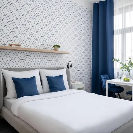 Riverside By Goodnite Cz Hotel